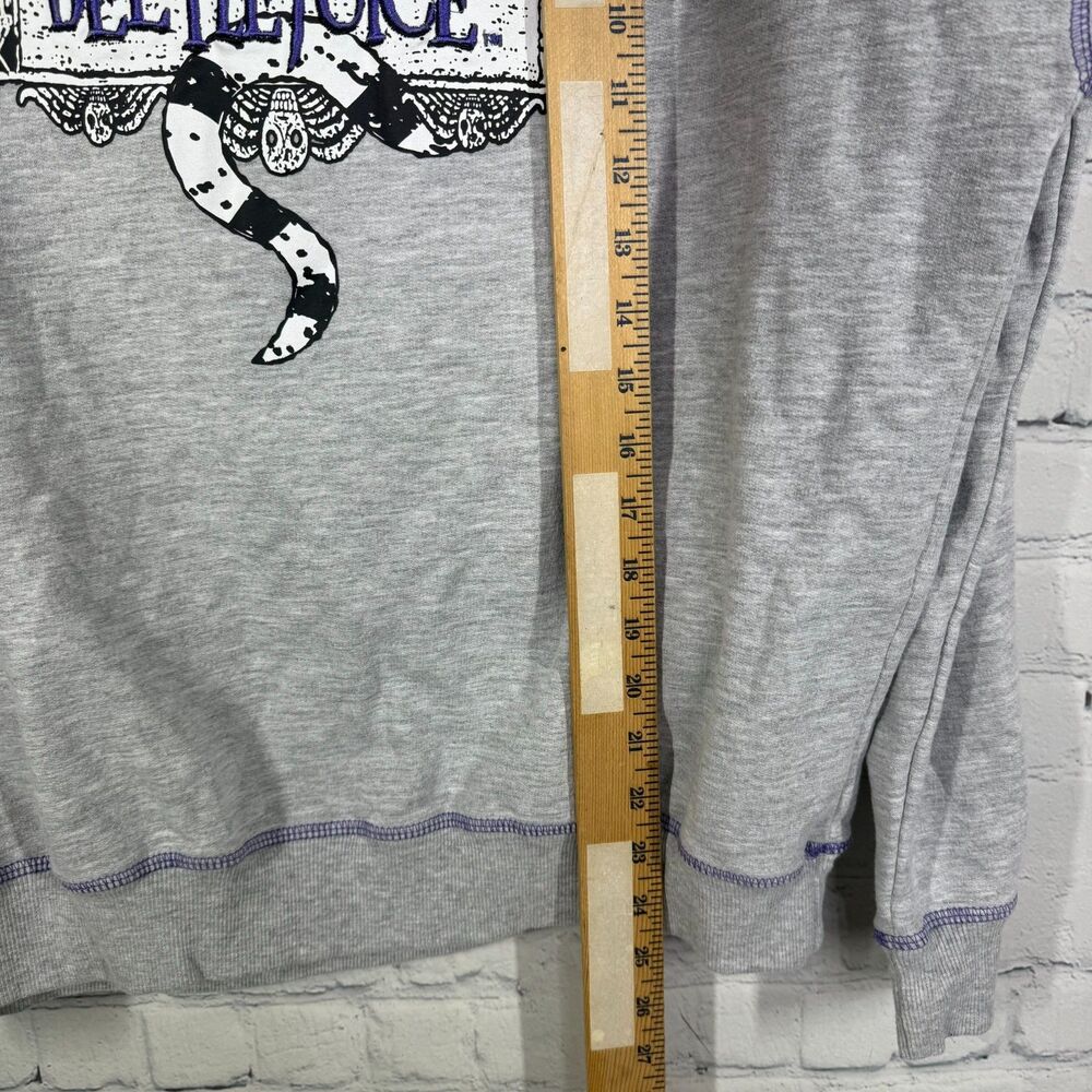 Vintage Style Beetlejuice Sweatshirt Large Snake Logo Pullover Gray Crewneck Y2 - Picture 4 of 8